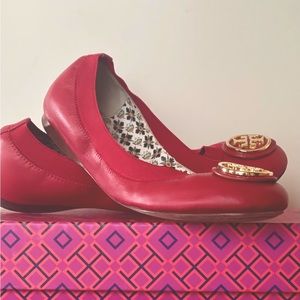 Tory Burch Flats. Size 6. Excellent condition. Worn once only.